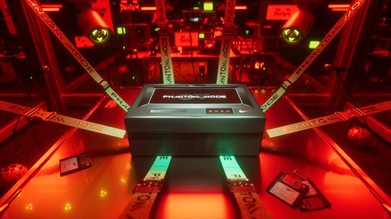 Nike Phantom box close-up